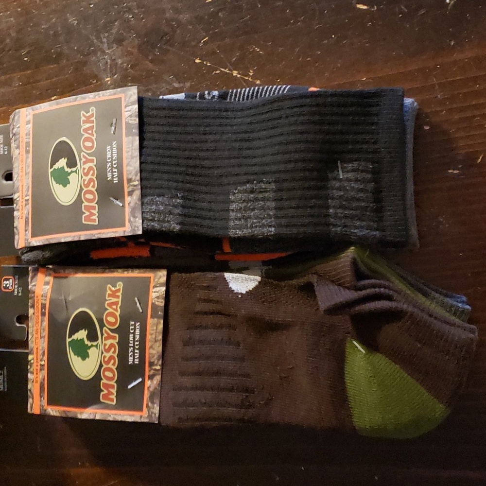 NWT Mossy Oak Mens socks.  Size 6-12